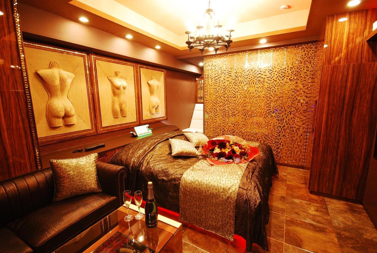 Sara Kinshicho (adults Only) Liebeshotel *